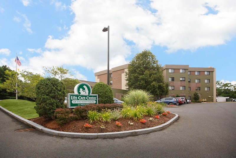 LIFE CARE CENTER OF THE NORTH SHORE nursing home in LYNN, MA - Photo 2 of 10