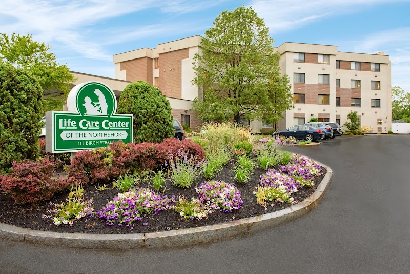 LIFE CARE CENTER OF THE NORTH SHORE nursing home in LYNN, MA - Photo 3 of 10