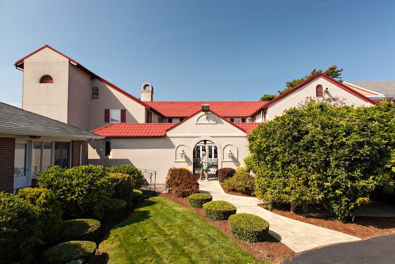 ROYAL CAPE COD NURSING & REHABILITATION CENTER nursing home in BUZZARDS BAY, MA - Photo 2 of 7