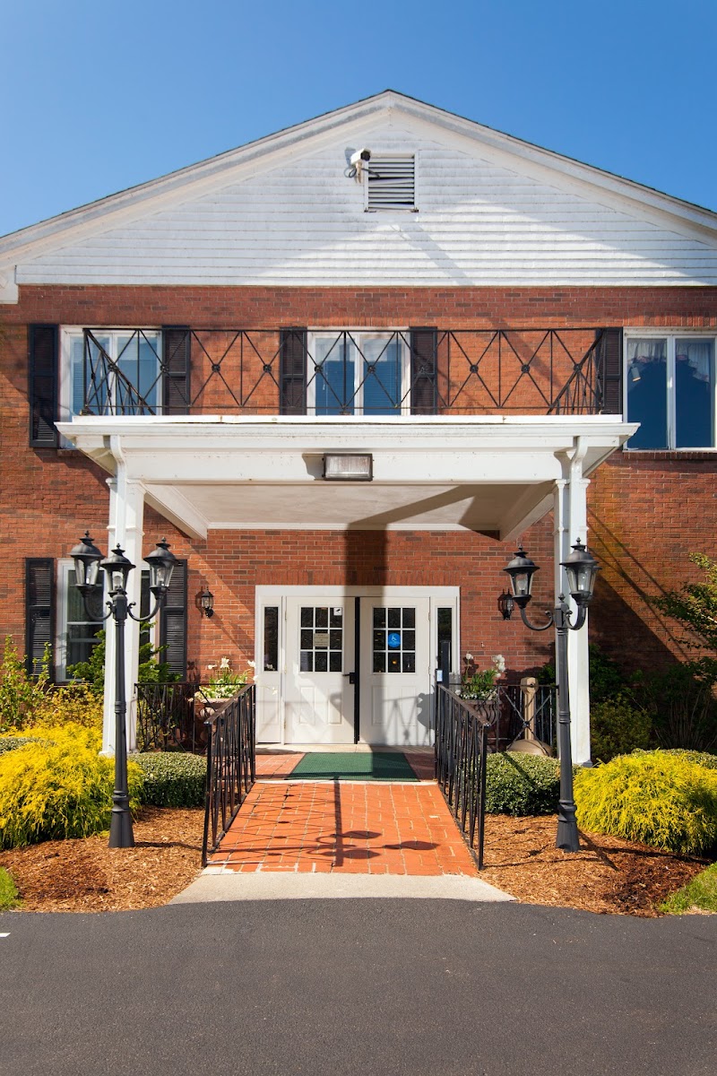 ROYAL CAPE COD NURSING & REHABILITATION CENTER nursing home in BUZZARDS BAY, MA - Photo 3 of 7