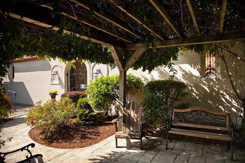 ROYAL CAPE COD NURSING & REHABILITATION CENTER nursing home in BUZZARDS BAY, MA - Photo 5 of 7