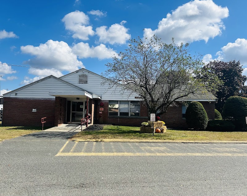 CHICOPEE REHABILITATION AND NURSING nursing home in CHICOPEE, MA - Photo 5 of 5