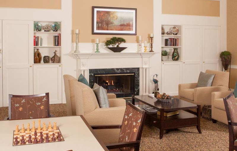 WINGATE AT SILVER LAKE nursing home in KINGSTON, MA - Photo 2 of 5