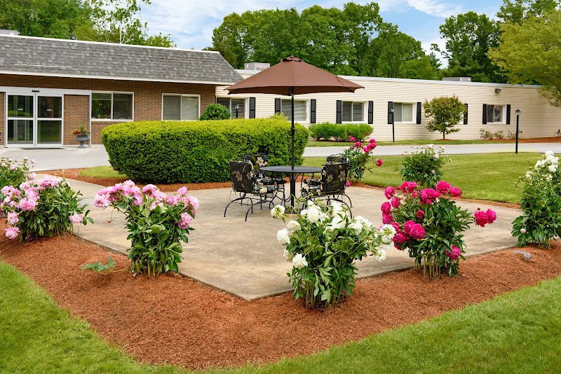 LIFE CARE CENTER OF MERRIMACK VALLEY nursing home in BILLERICA, MA - Photo 2 of 5