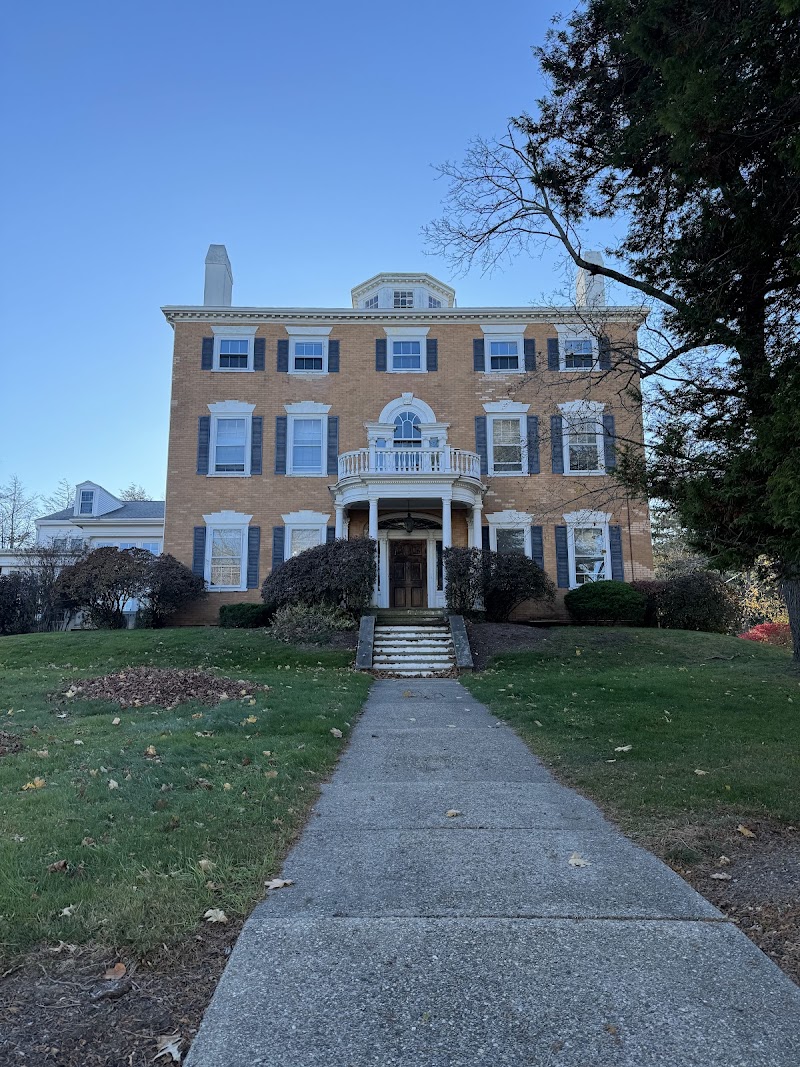 BRIGHAM HEALTH AND REHABILITATION CENTER nursing home in NEWBURYPORT, MA - Photo 2 of 5