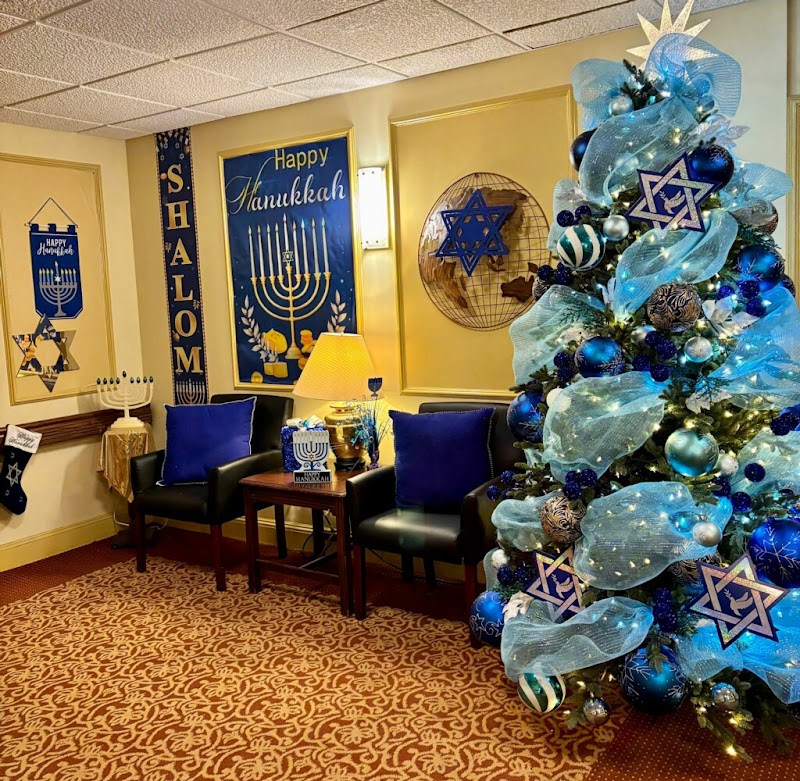 HIGHLAND PARK REHABILITATION AND HEALTHCARE CENTER nursing home in CHELSEA, MA - Photo 3 of 5