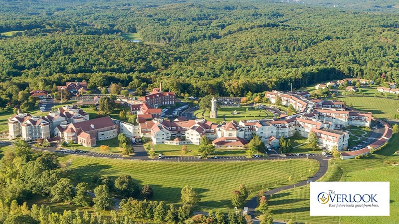 OVERLOOK MASONIC HEALTH CENTER nursing home in CHARLTON, MA - Photo 5 of 10