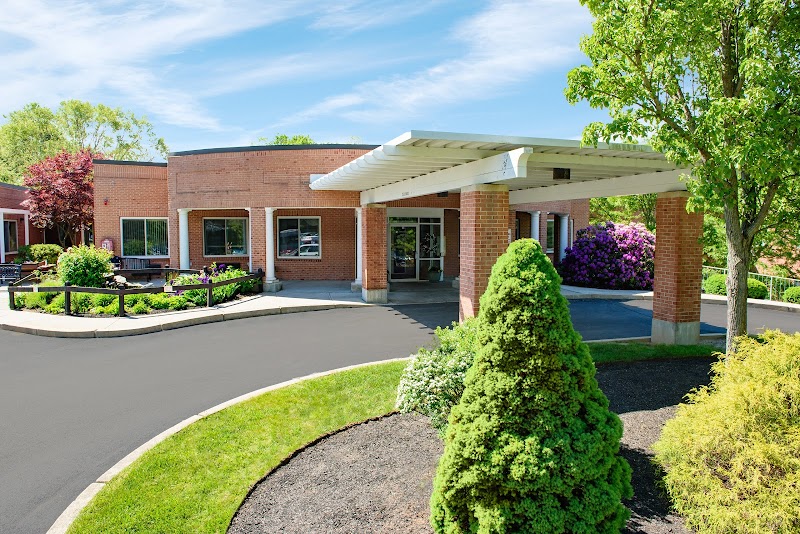 LIFE CARE CENTER OF RAYNHAM nursing home in RAYNHAM, MA - Photo 3 of 10