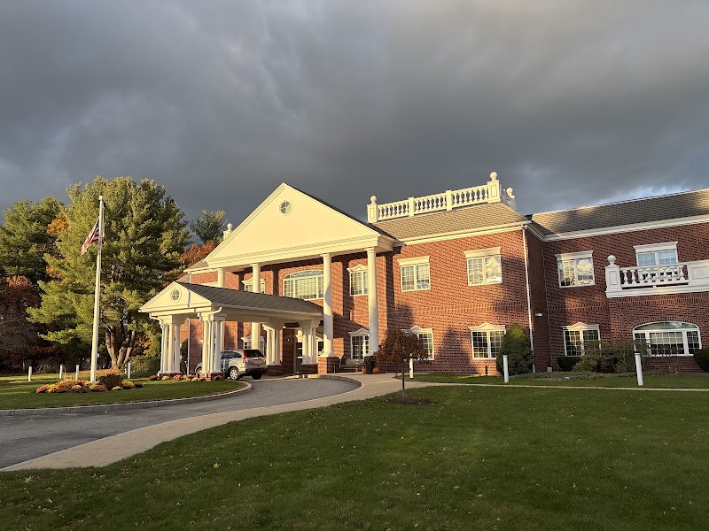 OAK KNOLL REHABILITATION AND HEALTHCARE CENTER nursing home in FRAMINGHAM, MA - Photo 5 of 5