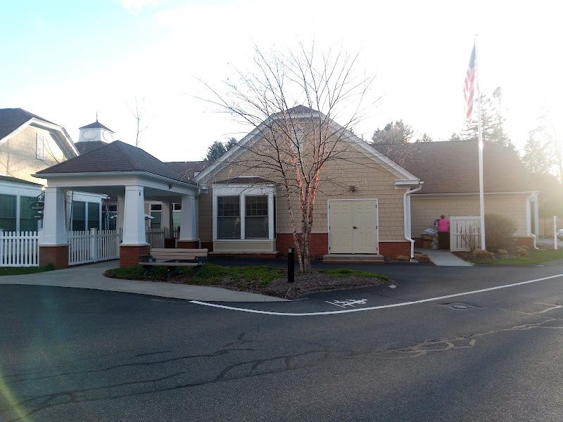 MARY'S MEADOW AT PROVIDENCE PLACE nursing home in HOLYOKE, MA - Photo 5 of 8