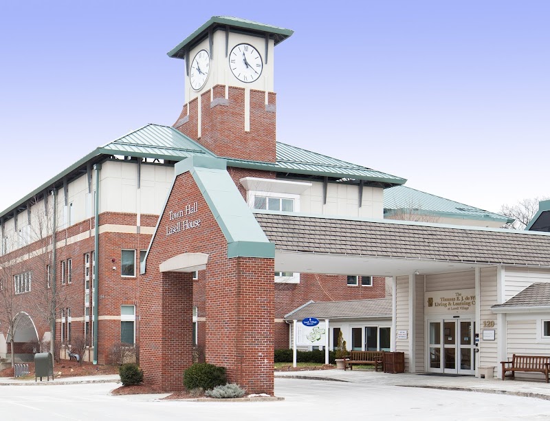 LASELL HOUSE nursing home in NEWTON, MA - Photo 2 of 8