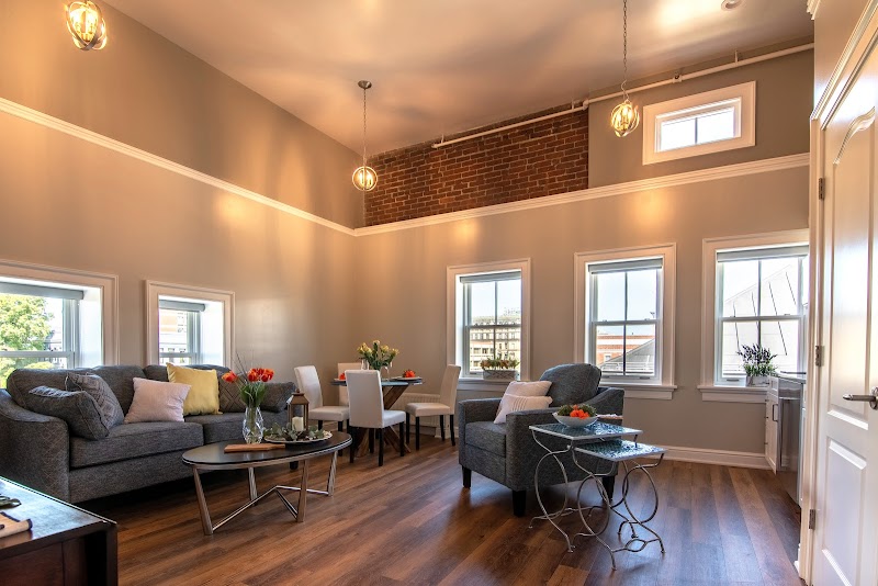 BERKSHIRE PLACE nursing home in PITTSFIELD, MA - Photo 4 of 10