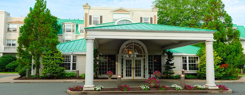 ALLIANCE HEALTH AT BRAINTREE nursing home in BRAINTREE, MA - Photo 2 of 7