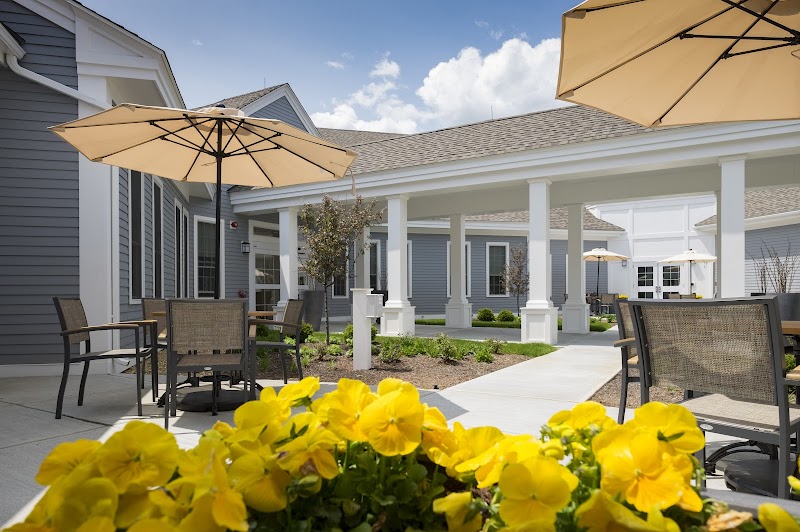 THE COMMONS SKILLED NURSING & REHABILITATION nursing home in LINCOLN, MA - Photo 3 of 7