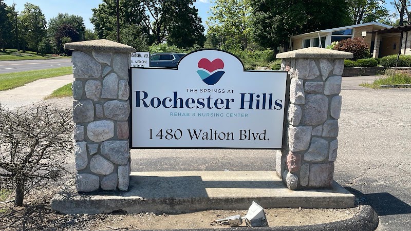 The Springs at Rochester Hills Rehab and Nursing C nursing home in Rochester Hills, MI - Photo 2 of 5