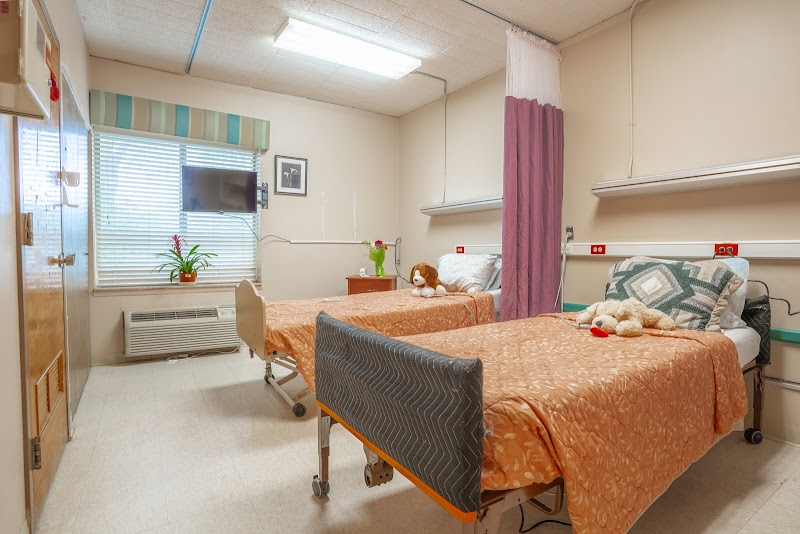 Mission Point Nursing & Physical Rehabilitation Ce nursing home in Clawson, MI - Photo 2 of 5