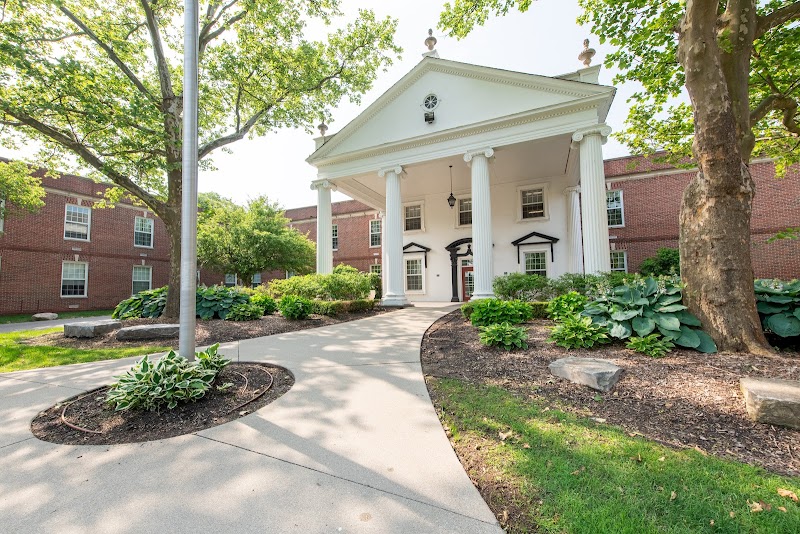 Optalis Health & Rehabilitation of Bloomfield Hill nursing home in Bloomfield Hills, MI - Photo 2 of 5