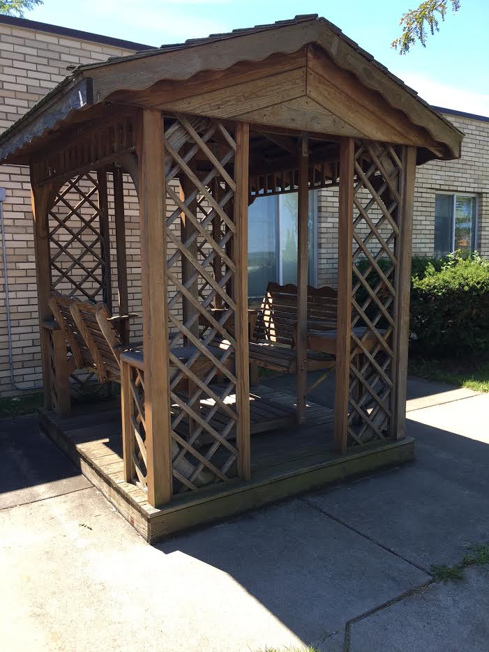 Medilodge of Grand Blanc nursing home in Grand Blanc, MI - Photo 4 of 5