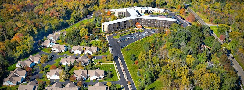 Burcham Hills Retirement Center nursing home in East Lansing, MI - Photo 3 of 5