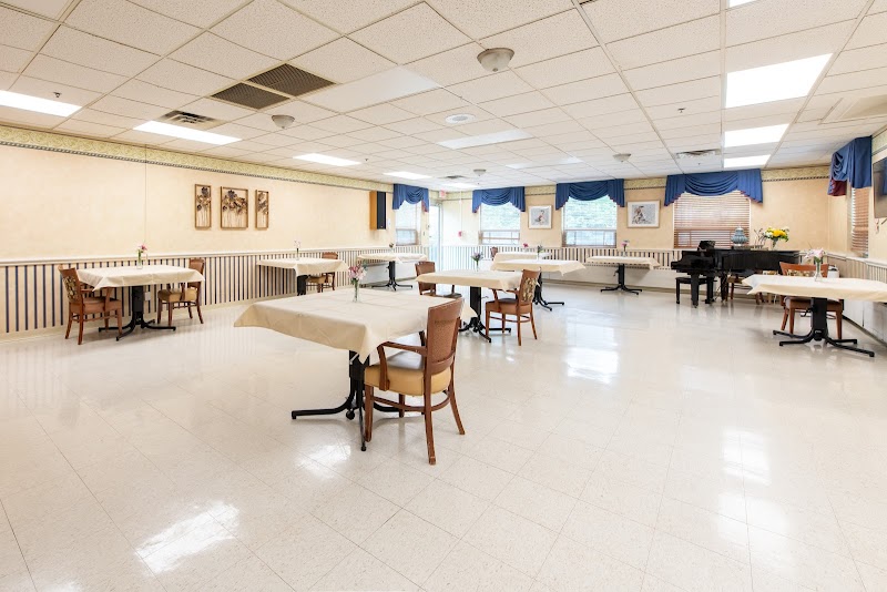 SKLD Leonard nursing home in Grand Rapids, MI - Photo 3 of 5