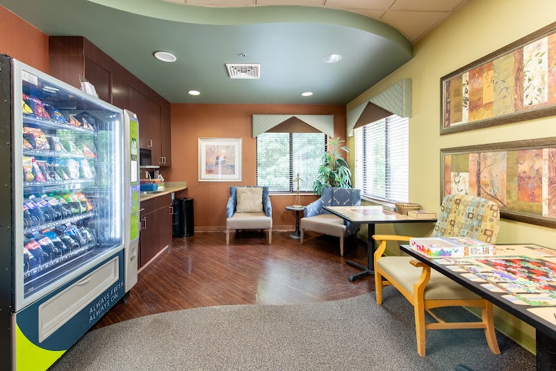 SKLD Leonard nursing home in Grand Rapids, MI - Photo 4 of 5