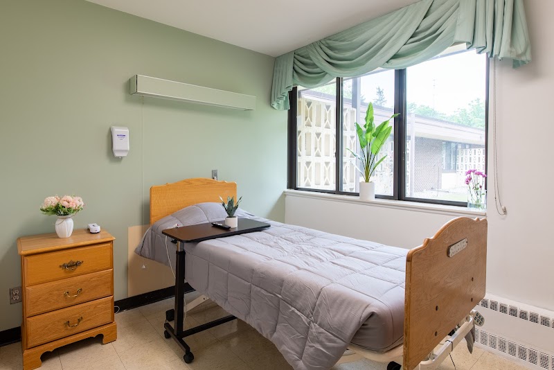 SKLD Leonard nursing home in Grand Rapids, MI - Photo 5 of 5