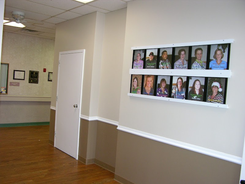 Medilodge of East Lansing nursing home in East Lansing, MI - Photo 5 of 5