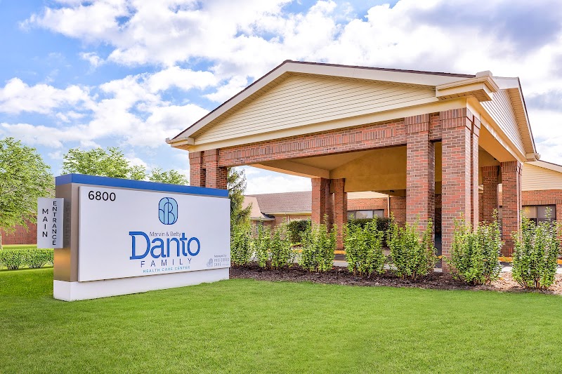 Marvin & Betty Danto Health Care Center nursing home in West Bloomfield, MI - Photo 2 of 5