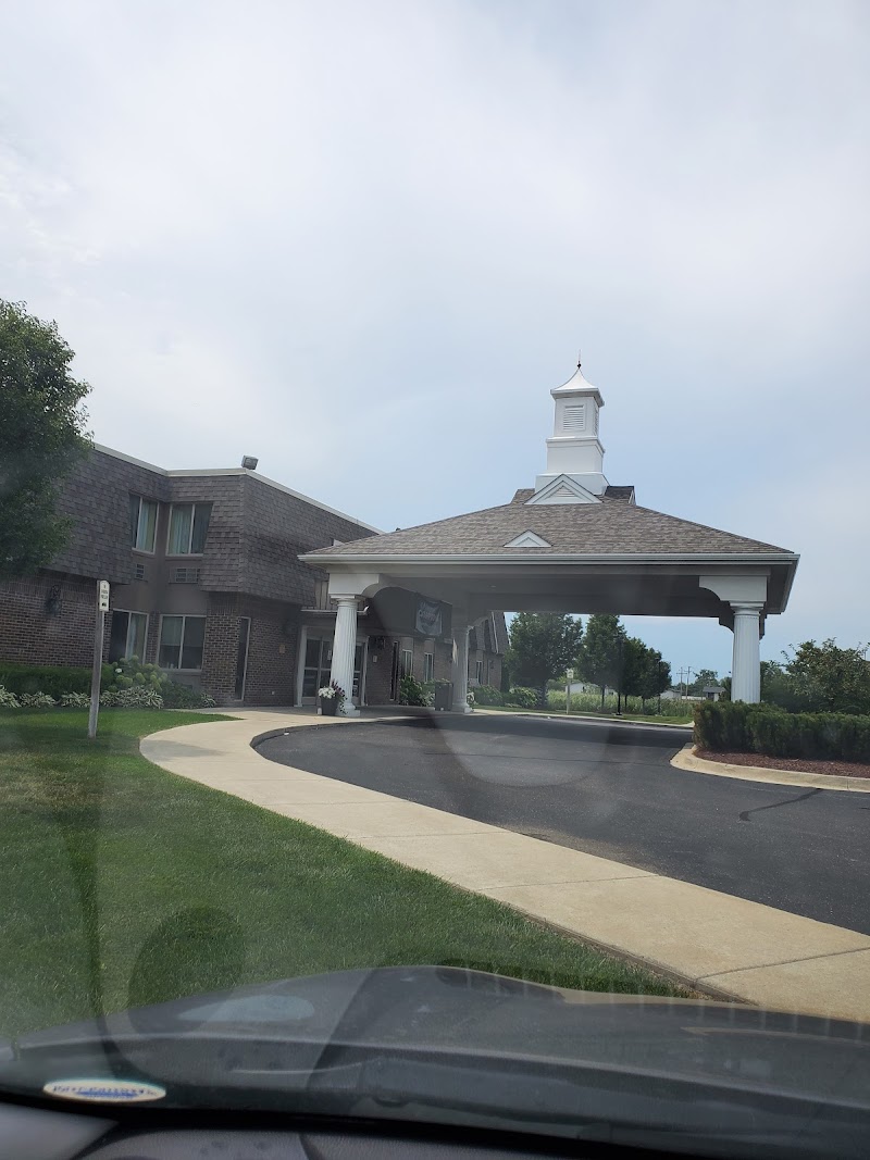 Rivergate Health Care Center nursing home in Riverview, MI - Photo 2 of 10