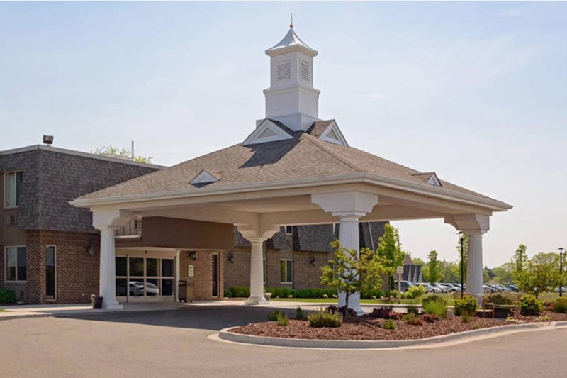 Rivergate Health Care Center nursing home in Riverview, MI - Photo 3 of 10