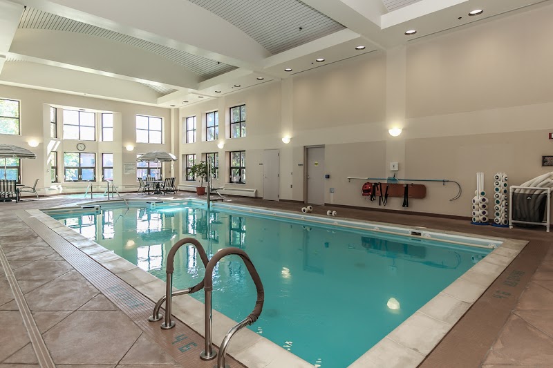 Porter Hills Health Center nursing home in Grand Rapids, MI - Photo 3 of 10