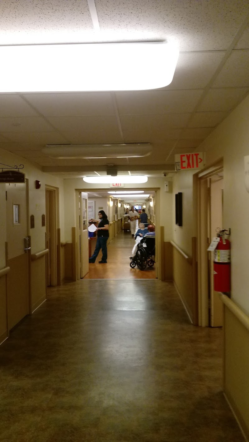 Belle Fountain Nursing & Rehabilitation Center nursing home in Riverview, MI - Photo 4 of 5