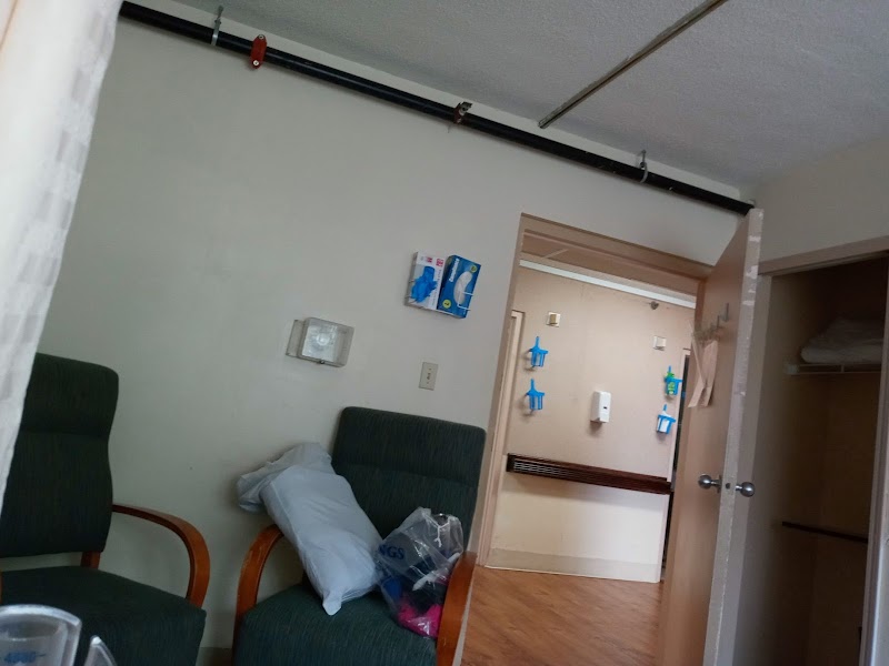 Greenfield Rehab and Nursing Center nursing home in Royal Oak, MI - Photo 3 of 5