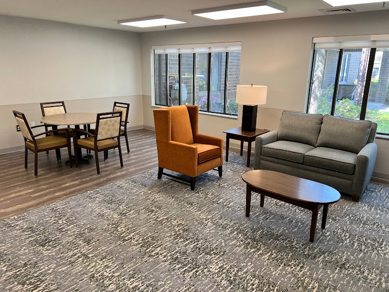 Mission Point Nursing & Physical Rehabilitation Ce nursing home in Clarkston, MI - Photo 2 of 5