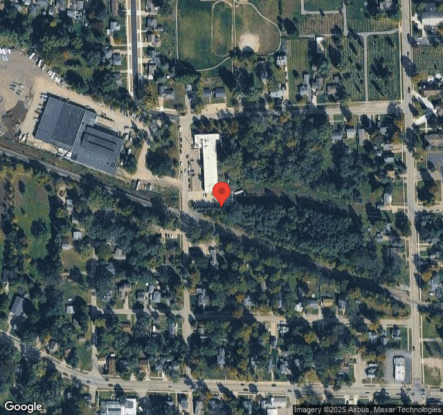 Fenton Healthcare nursing home in Fenton, MI - Photo 1 of 10