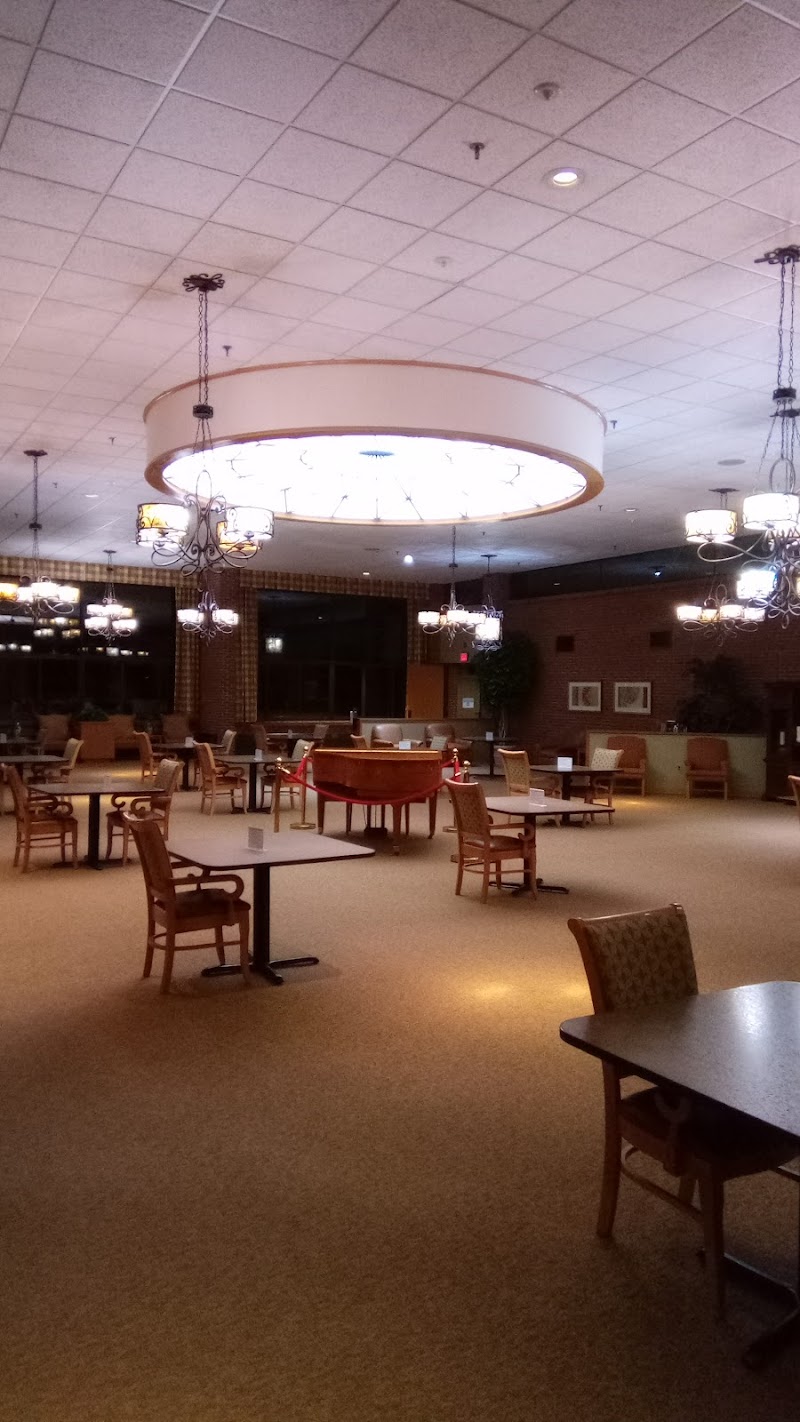 West Bloomfield Health and Rehabilitation Center nursing home in West Bloomfield, MI - Photo 4 of 5