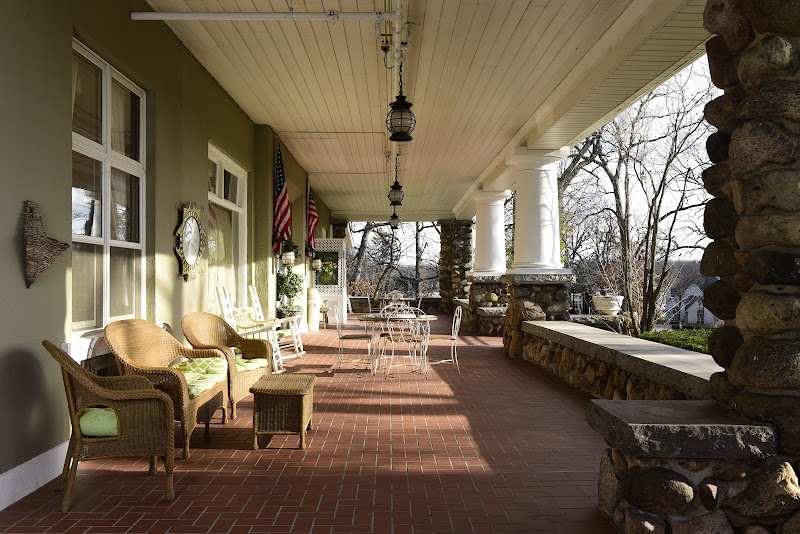 The Villa at Green Lake Estates nursing home in Orchard Lake, MI - Photo 4 of 5