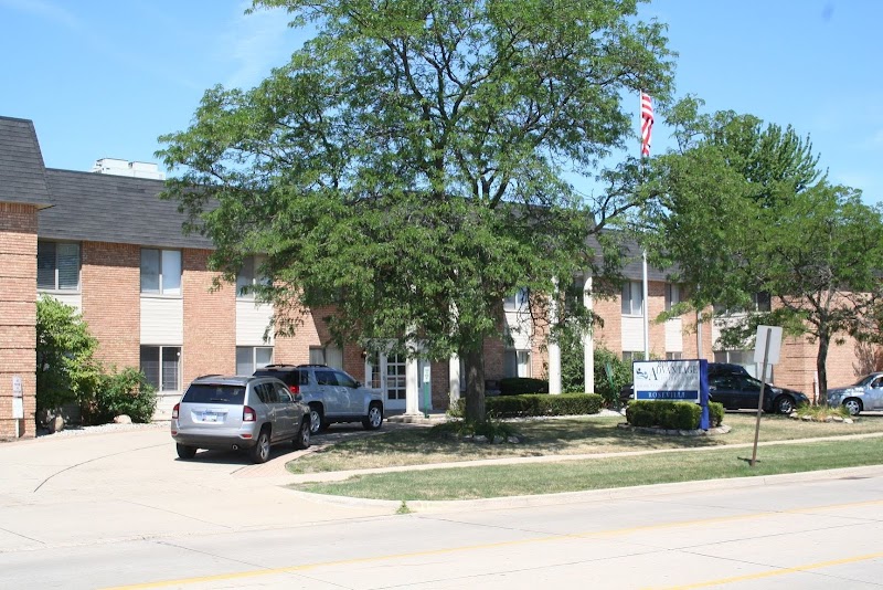 The Orchards at Roseville nursing home in Roseville, MI - Photo 2 of 4