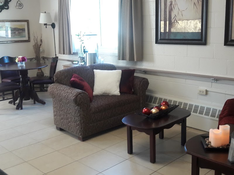 Medilodge of Plymouth nursing home in Plymouth, MI - Photo 3 of 9