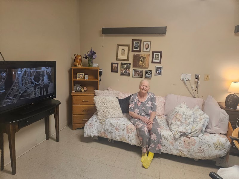 Maple Woods Manor nursing home in Clio, MI - Photo 2 of 5