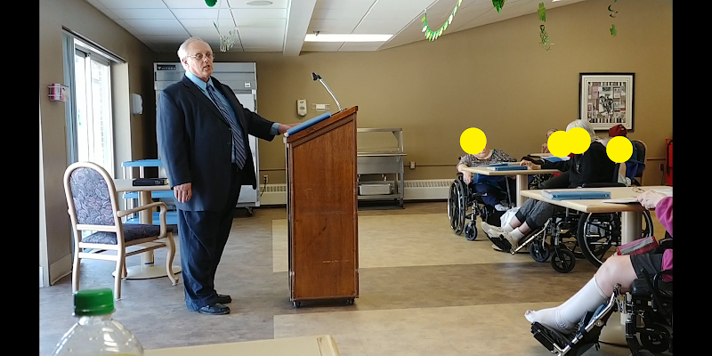 Maple Woods Manor nursing home in Clio, MI - Photo 3 of 5