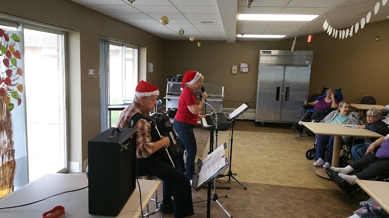 Maple Woods Manor nursing home in Clio, MI - Photo 4 of 5