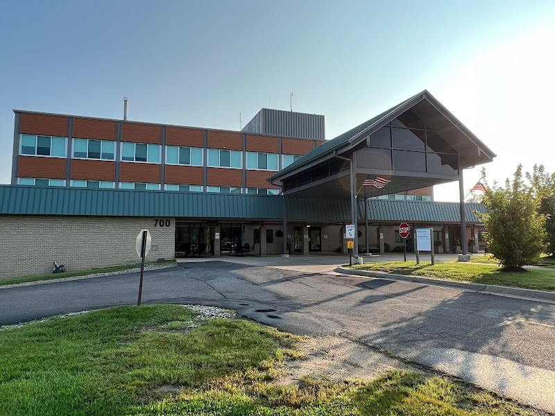 Monroe Springs Skilled Nursing and Rehab nursing home in Monroe, MI - Photo 2 of 4