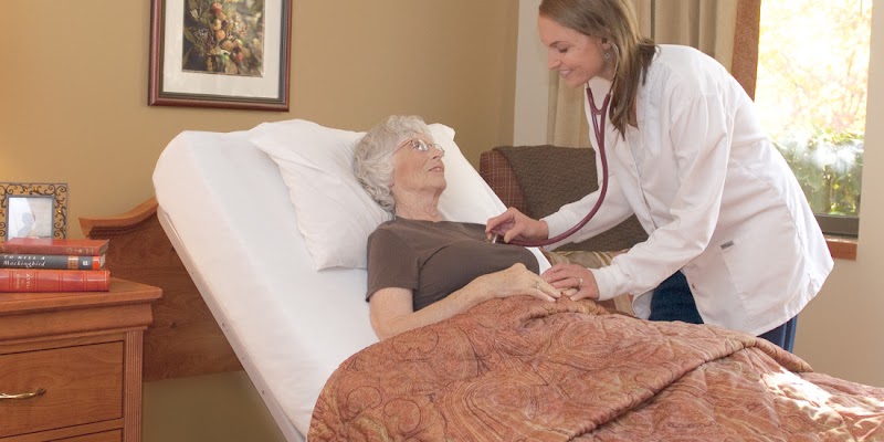 Woodward Hills Health and Rehabilitation Center nursing home in Bloomfield Hills, MI - Photo 3 of 5