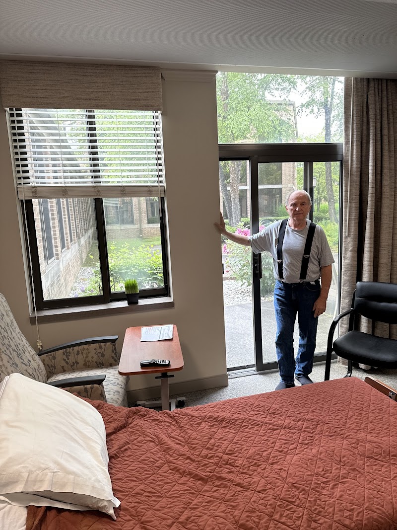 Woodward Hills Health and Rehabilitation Center nursing home in Bloomfield Hills, MI - Photo 5 of 5