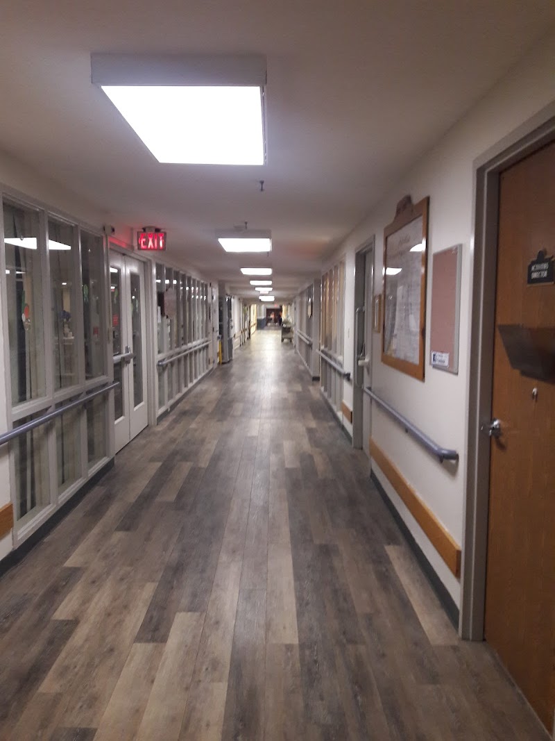 Carriage House Nursing and Rehabilitation nursing home in Bay City, MI - Photo 4 of 5