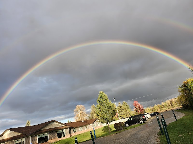 Stratford Pines Nursing and Rehabilitation Center nursing home in Midland, MI - Photo 2 of 3