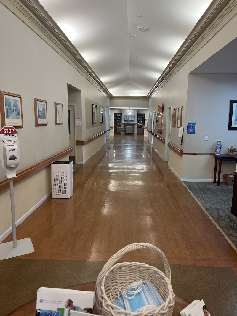 Royalton Manor, LLC nursing home in St Joseph, MI - Photo 5 of 5