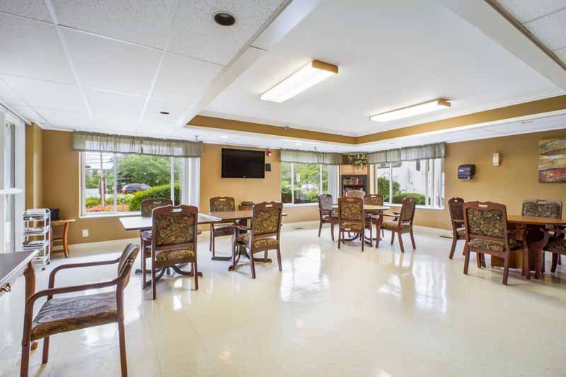 Mission Point Nursing & Physical Rehabilitation Ce nursing home in Beverly Hills, MI - Photo 5 of 5