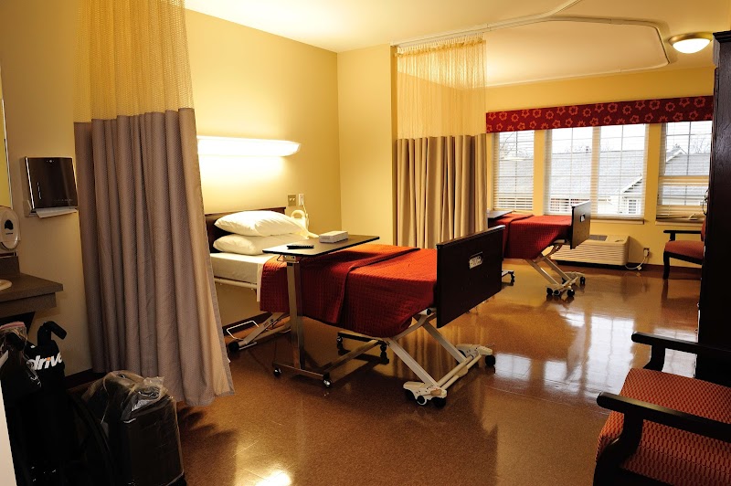 Maple Manor Rehab Center of Novi Inc nursing home in Novi, MI - Photo 5 of 10